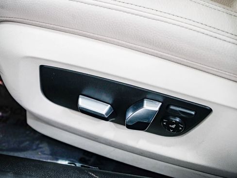 Used 2023 BMW 530i w/ Premium Package image 20