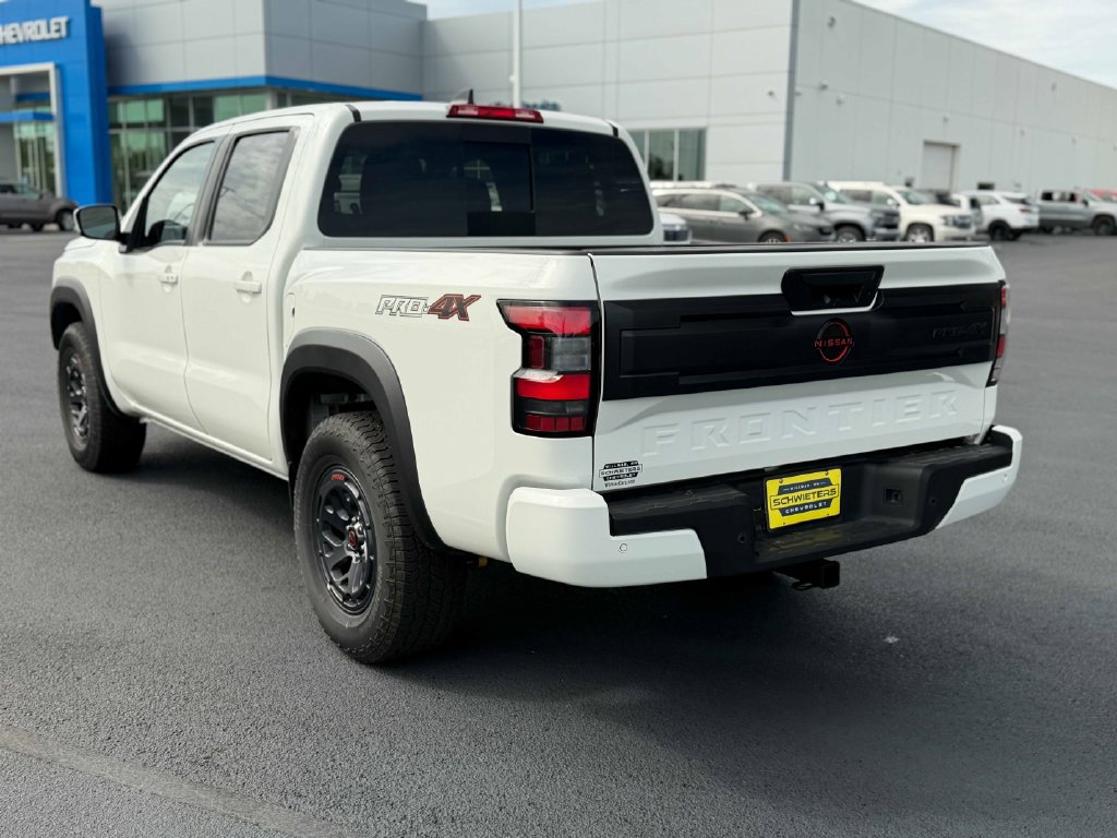 Used 2026 Nissan Frontier PRO-4X AWD/4WD image 9