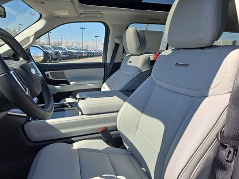 New 2026 Ford Expedition Max Platinum w/ Platinum Ultimate Package image 17