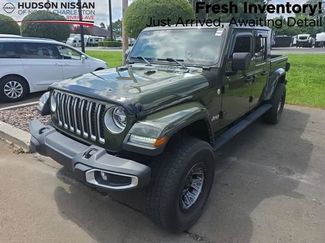 Used 2022 Jeep Gladiator Overland w/ Popular Equipment Package AWD/4WD video 1