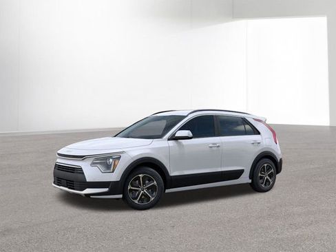 New 2026 Kia Niro EX image 3