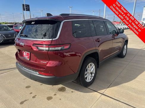 Used 2023 Jeep Grand Cherokee L Laredo image 5