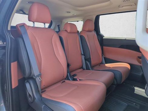 Used 2024 Kia Carnival SX Prestige FWD image 29