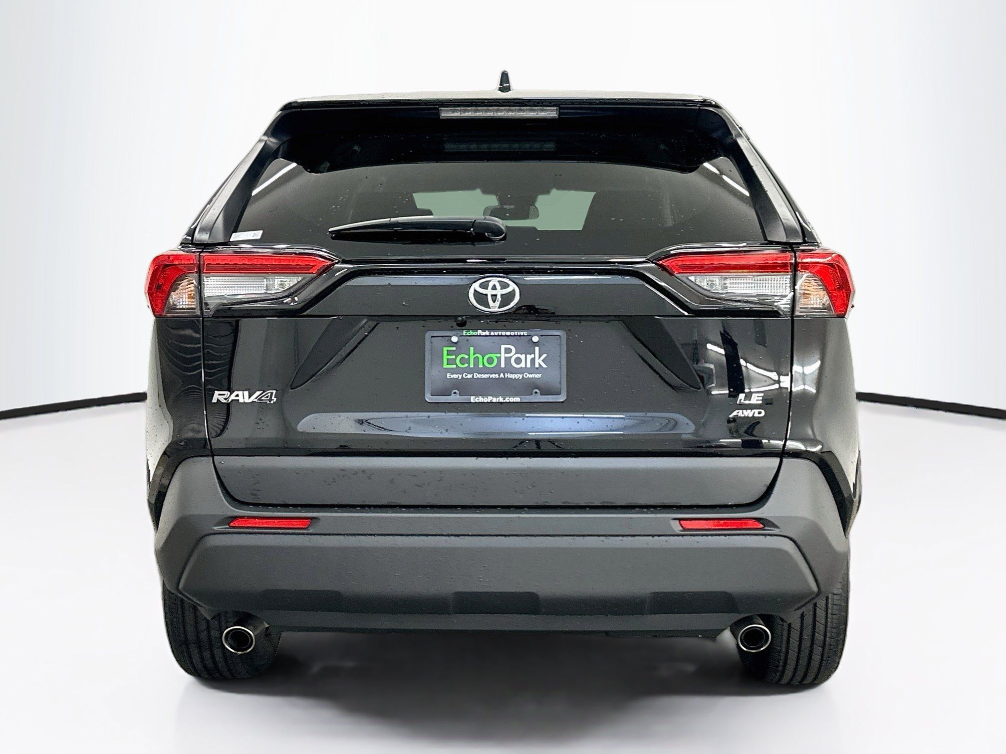 Used 2025 Toyota RAV4 LE AWD/4WD image 7
