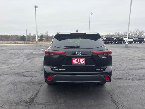Used 2023 Toyota Highlander Limited image 7
