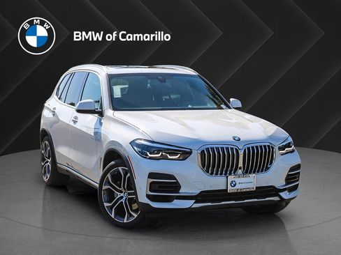 Used 2022 BMW X5 xDrive40i w/ Parking Assistance Package AWD/4WD image 1