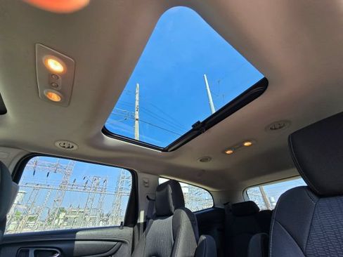 Used 2014 Chevrolet Traverse LT w/ All-Star Edition FWD image 33