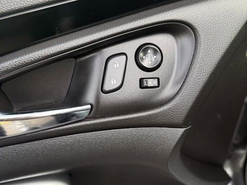 Used 2017 Buick Regal GS w/ Driver Confidence Package #2 image 15