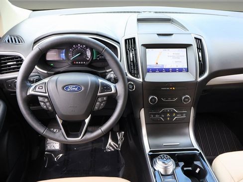 Used 2020 Ford Edge SEL w/ Convenience Package image 15