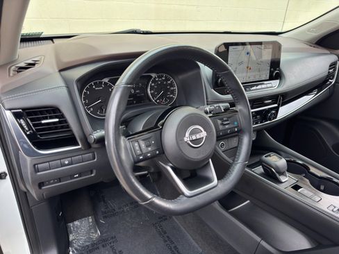 Used 2023 Nissan Rogue SL w/ SL Premium Package FWD image 13