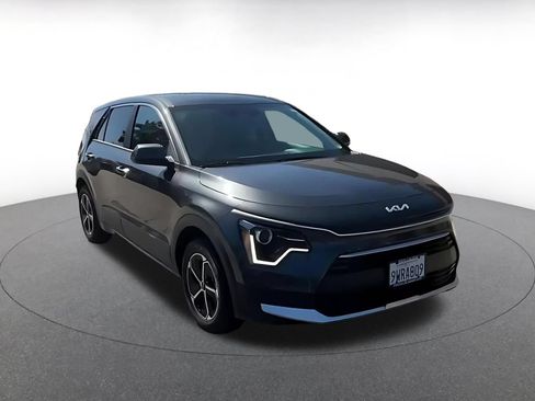 Used 2026 Kia Niro LX FWD image 3