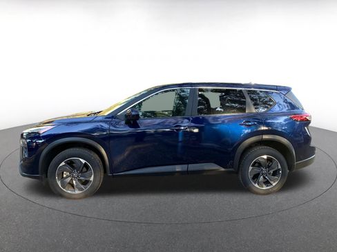 Used 2025 Nissan Rogue SV image 4