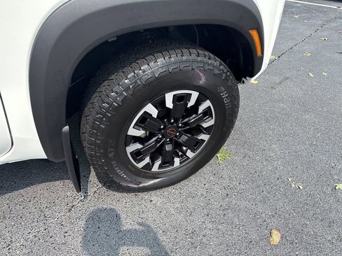Used 2024 Nissan Frontier PRO-4X w/ Off-Road Protection Package image 22