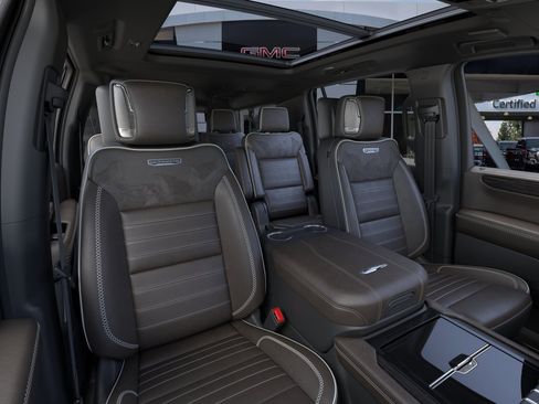 New 2026 GMC Yukon XL Denali Ultimate AWD/4WD image 16