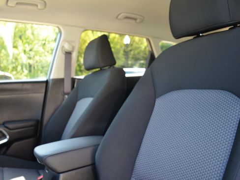 Used 2025 Kia Soul LX w/ LX Technology Package FWD image 25