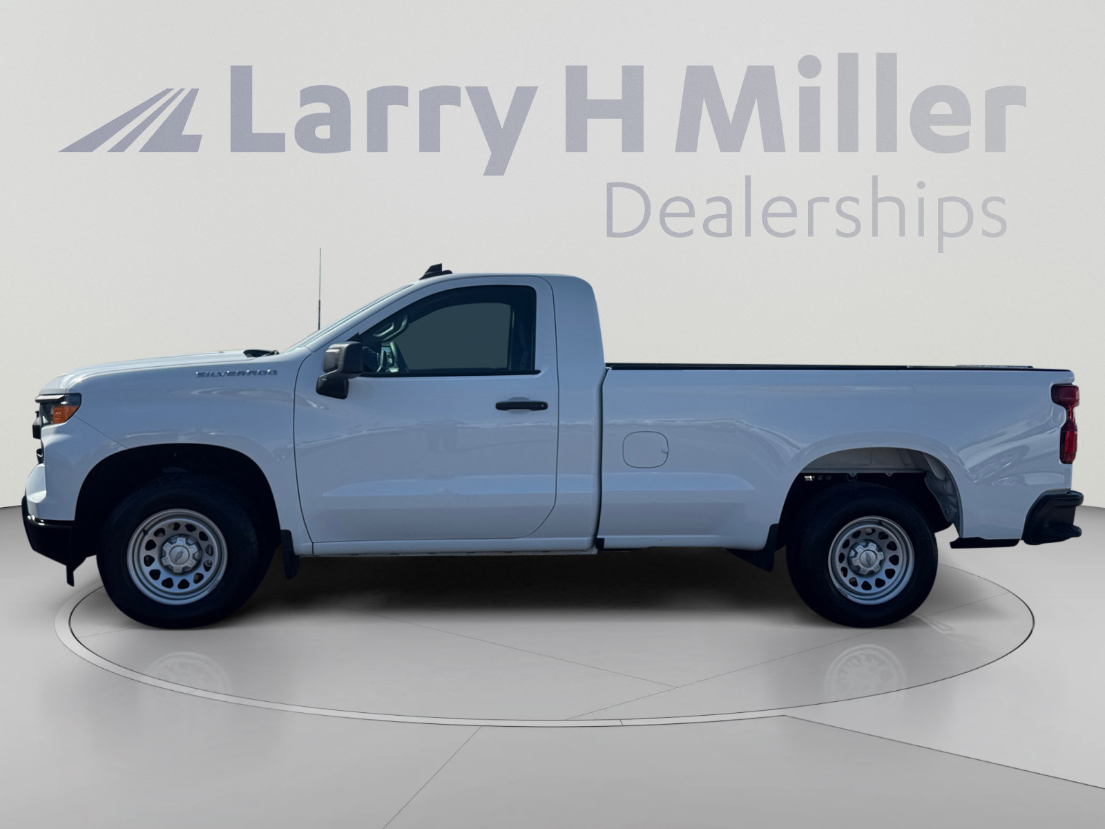 Used 2024 Chevrolet Silverado 1500 W/T w/ WT Convenience Package RWD image 2