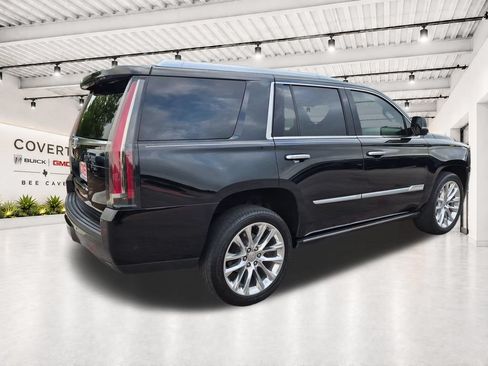 Used 2020 Cadillac Escalade Premium Luxury RWD image 12