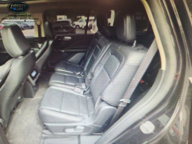 Used 2023 Lincoln Aviator Reserve w/ Jet Package AWD/4WD image 7