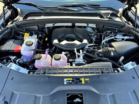 New 2024 Jeep Grand Cherokee Limited 4xe w/ MOPAR Finishing Package image 8