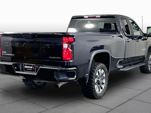 Used 2024 Chevrolet Silverado 2500 Custom w/ Custom Convenience Package AWD/4WD image 11