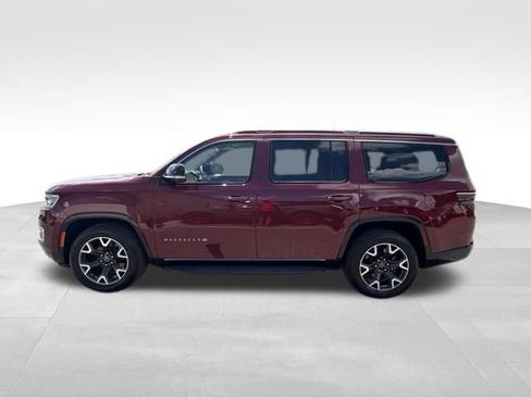 Used 2023 Jeep Wagoneer Series III w/ Convenience Group I AWD/4WD image 12