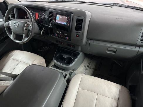 Used 2015 Nissan NV 3500 SL w/ Technology Package RWD image 11
