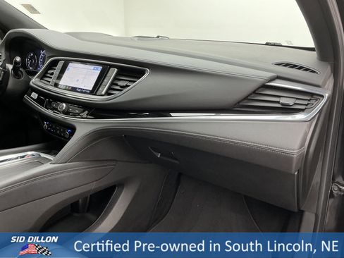 Used 2022 Buick Enclave Avenir w/ Avenir Technology Package image 26