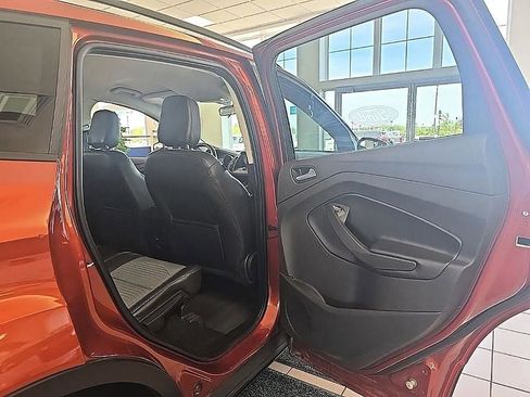 Used 2019 Ford Escape SE AWD/4WD image 32