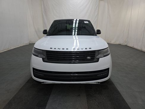 Used 2024 Land Rover Range Rover SE AWD/4WD image 3