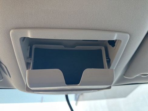 Used 2012 Ford Edge Limited w/ Driver Entry Pkg FWD image 34