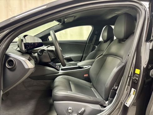 Used 2024 Lucid Air Touring AWD/4WD image 15