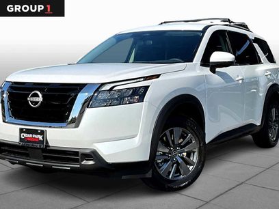 New 2025 Nissan Pathfinder SV