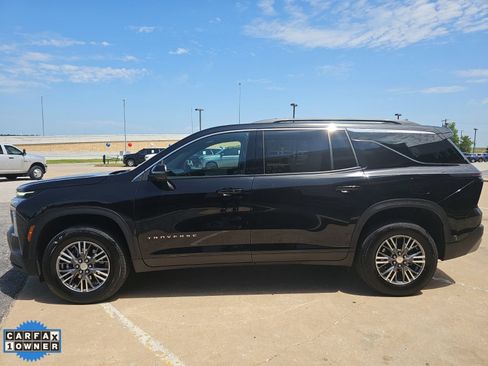 Used 2026 Chevrolet Traverse LT AWD/4WD image 7
