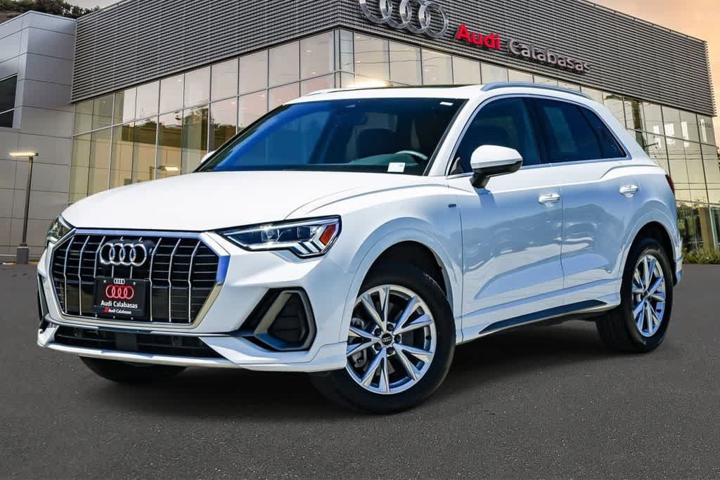Used 2023 Audi Q3 2.0T Premium AWD/4WD image 1