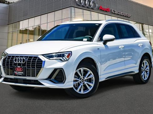 Used 2023 Audi Q3 2.0T Premium AWD/4WD image 1