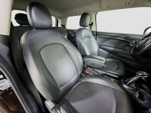 Used 2019 MINI Cooper 2-Door Hardtop w/ Signature Upholstery Package FWD image 19
