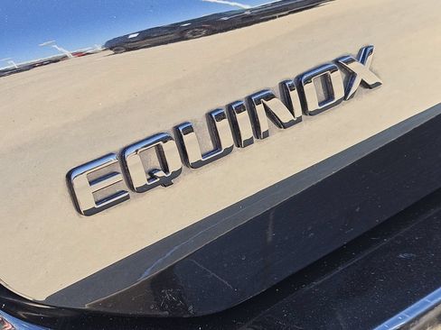 Used 2022 Chevrolet Equinox RS AWD/4WD image 11
