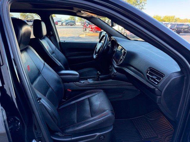 Used 2023 Dodge Durango GT RWD image 3