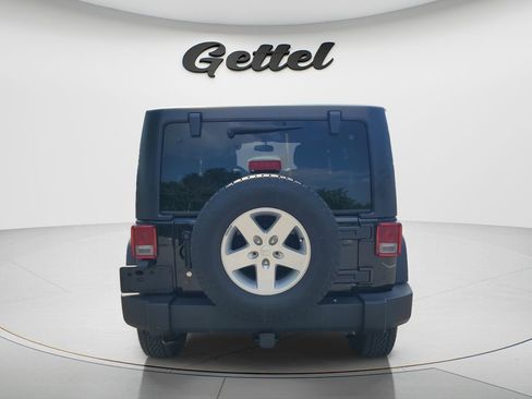 Used 2018 Jeep Wrangler Unlimited Sport S AWD/4WD image 6
