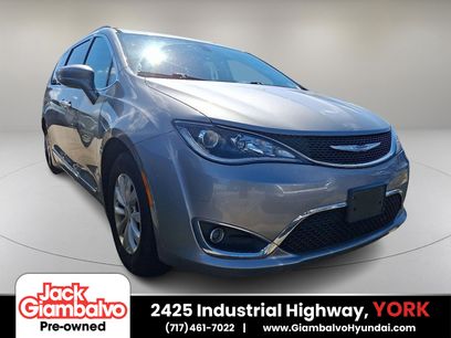 Used 2017 Chrysler Pacifica Touring-L