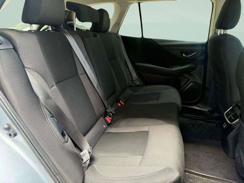 Used 2023 Subaru Outback Premium image 8