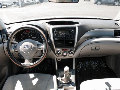 Used 2012 Subaru Forester 2.5X Premium AWD/4WD image 25