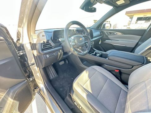 New 2026 Chevrolet Traverse LT AWD/4WD image 10