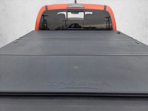 Certified 2017 Toyota Tacoma TRD Sport image 6