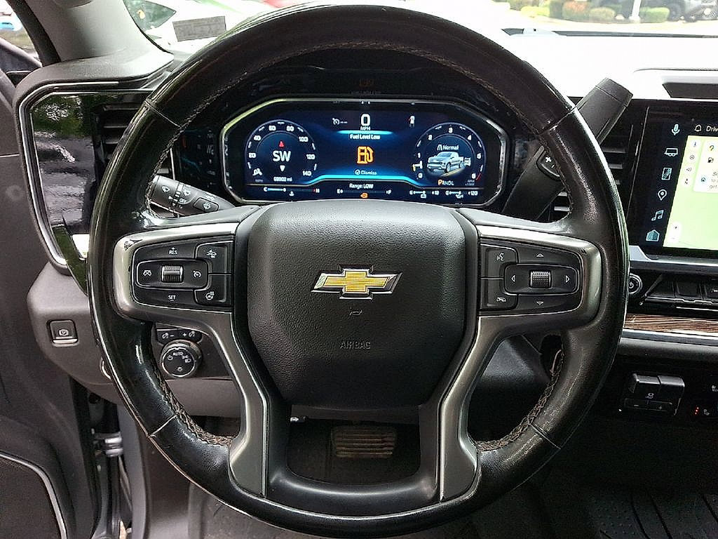 Used 2023 Chevrolet Silverado 1500 LT w/ Convenience Package II AWD/4WD image 18
