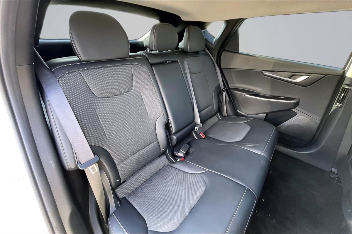 Used 2023 Kia EV6 Light RWD image 27