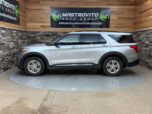 Used 2020 Ford Explorer XLT w/ Comfort Package AWD/4WD image 6
