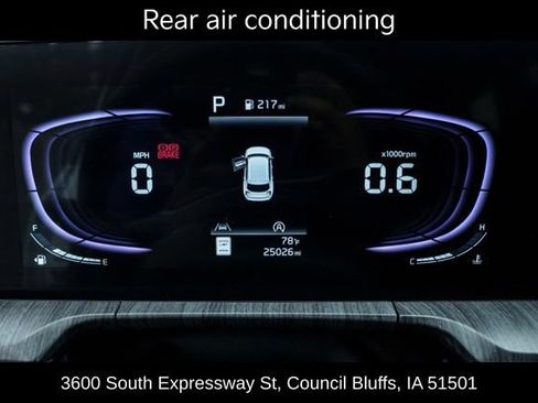 Used 2024 Kia Telluride EX w/ EX Captain's Chair Package AWD/4WD image 15