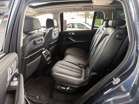 Used 2020 BMW X7 xDrive40i w/ Premium Package AWD/4WD image 26
