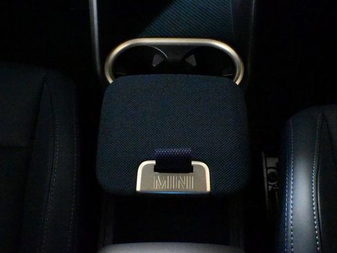 Used 2025 MINI Cooper Countryman S w/ Comfort Package Max image 27